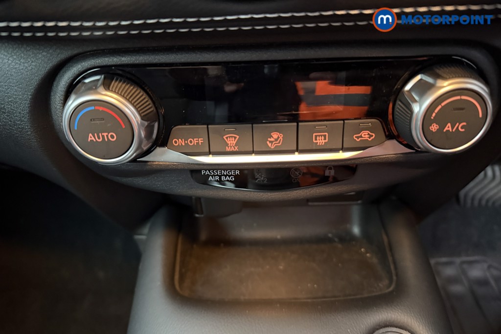 Nissan Juke N-Connecta Automatic Petrol-Electric Hybrid SUV - Stock Number (1626832) - 10th supplementary image