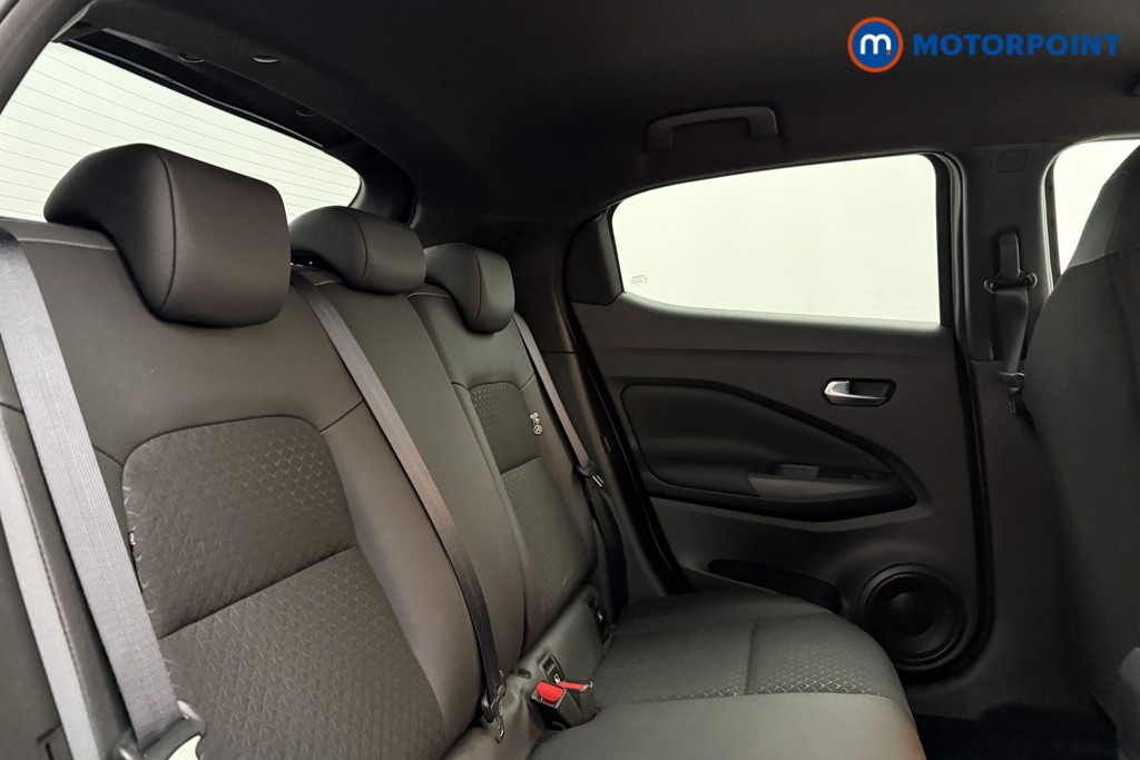 Nissan Juke N-Connecta Automatic Petrol-Electric Hybrid SUV - Stock Number (1626832) - 17th supplementary image