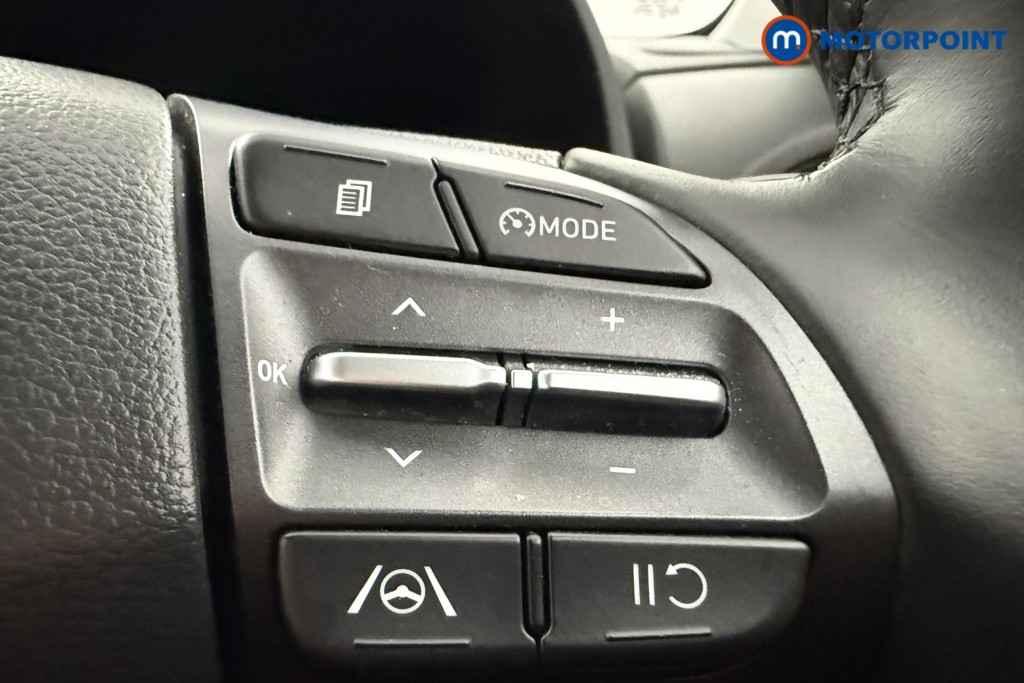 Hyundai Kona Se Connect Manual Petrol SUV - Stock Number (1628354) - 4th supplementary image