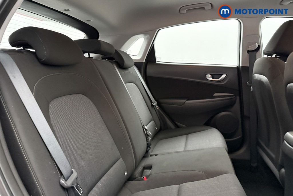 Hyundai Kona Se Connect Manual Petrol SUV - Stock Number (1628354) - 17th supplementary image