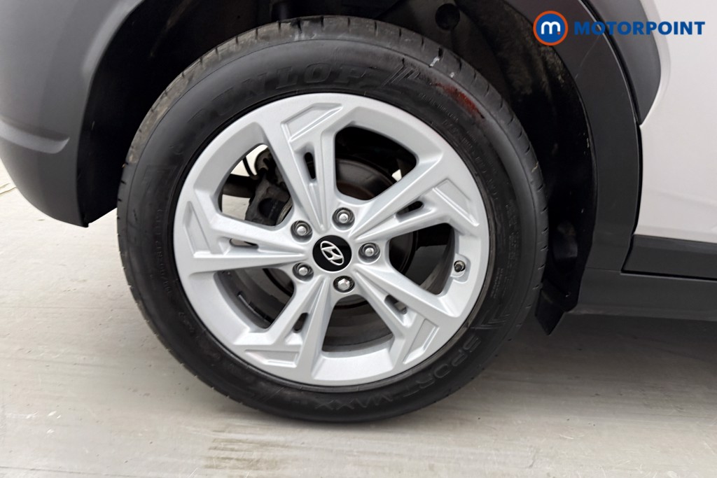 Hyundai Kona Se Connect Manual Petrol SUV - Stock Number (1628354) - 24th supplementary image