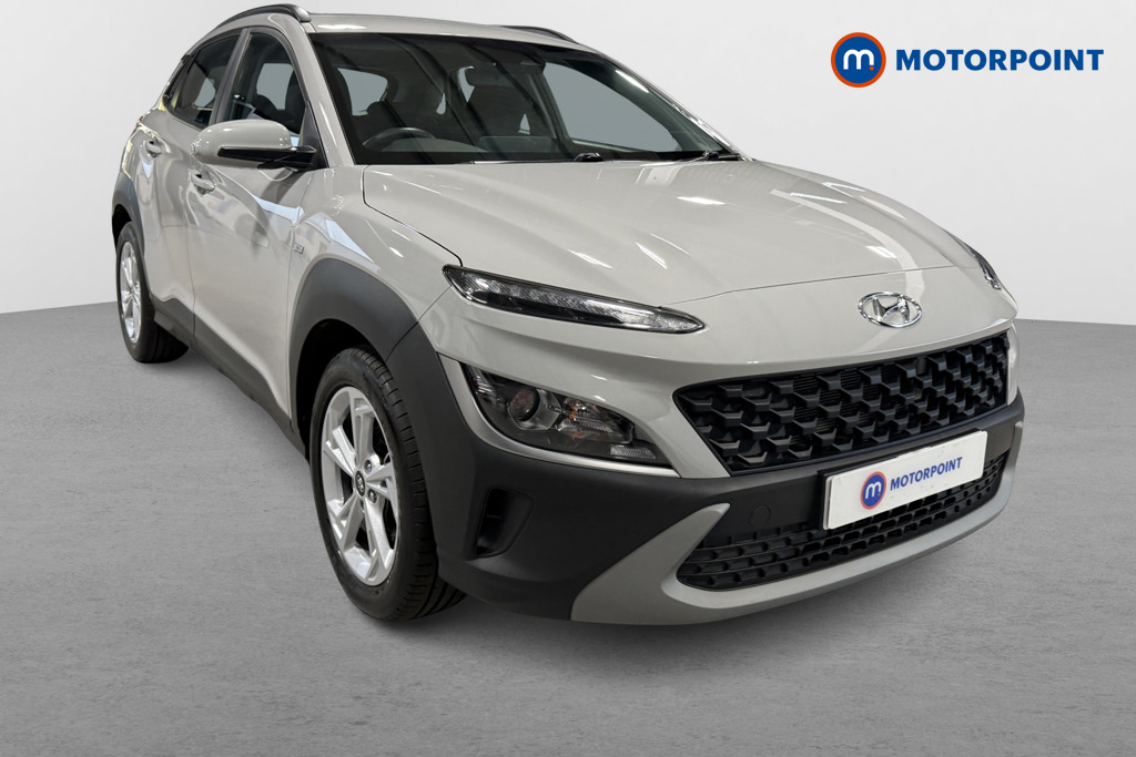 Hyundai Kona Se Connect Manual Petrol SUV - Stock Number (1628354) - Drivers side front corner