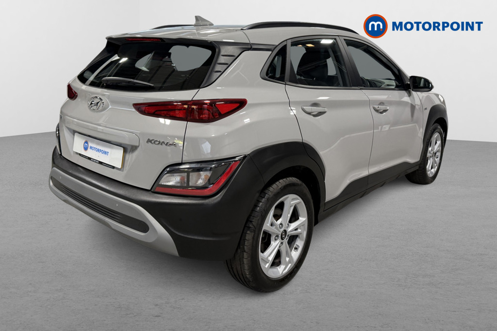 Hyundai Kona Se Connect Manual Petrol SUV - Stock Number (1628354) - Drivers side rear corner