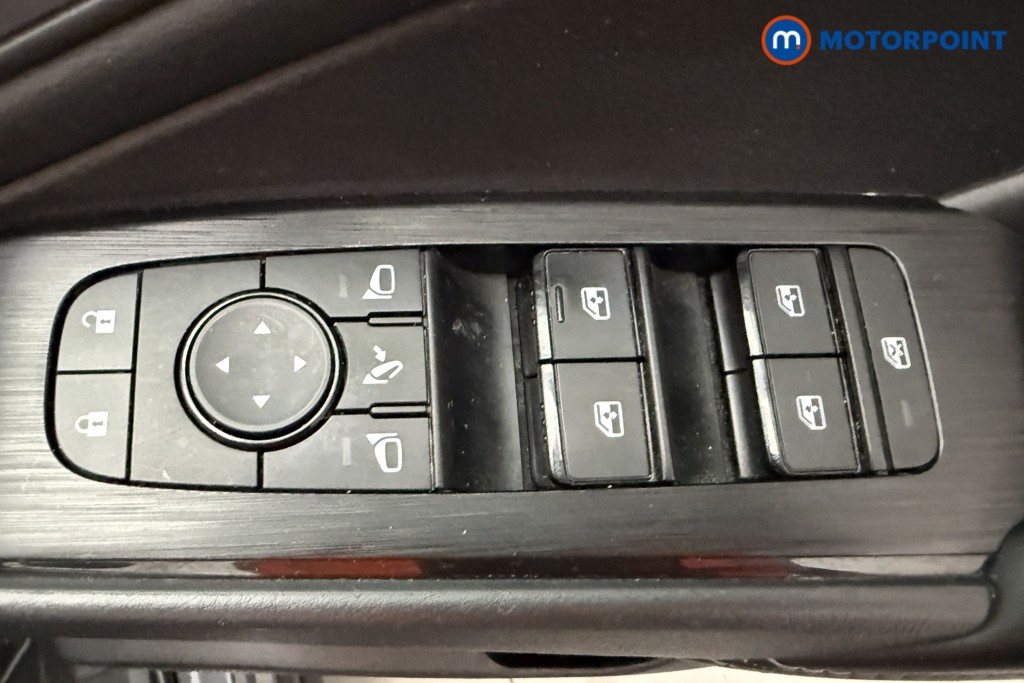 Nissan Qashqai Acenta Premium Manual Petrol SUV - Stock Number (1628356) - 15th supplementary image