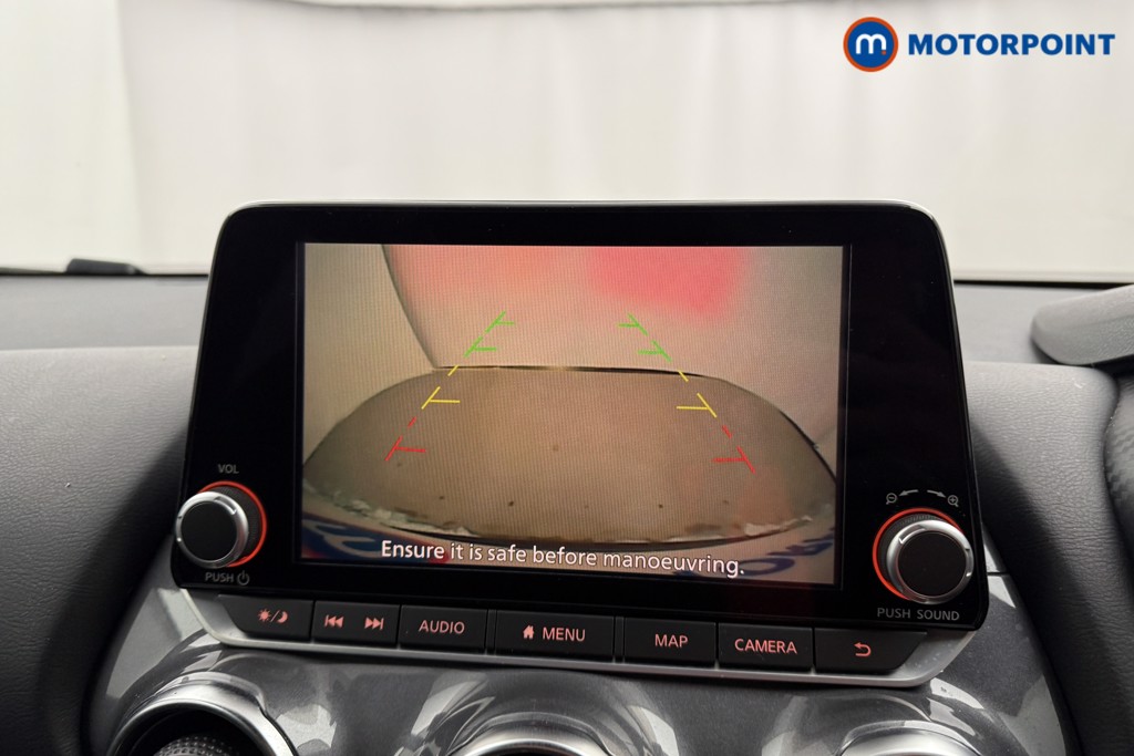 Nissan Juke N-Connecta Manual Petrol SUV - Stock Number (1628446) - 9th supplementary image