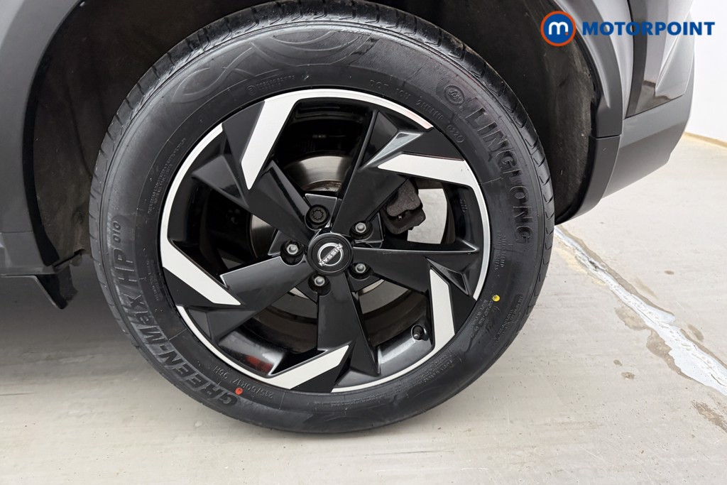 Nissan Juke N-Connecta Manual Petrol SUV - Stock Number (1628446) - 23rd supplementary image
