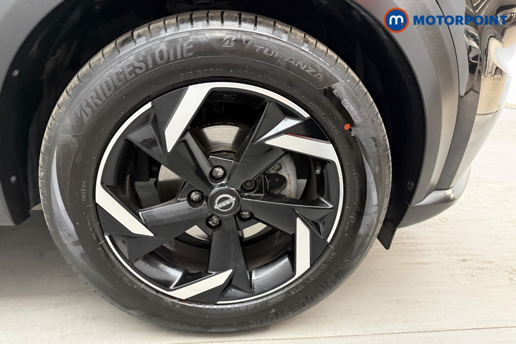 Nissan Juke N-Connecta Manual Petrol SUV - Stock Number (1628446) - 25th supplementary image