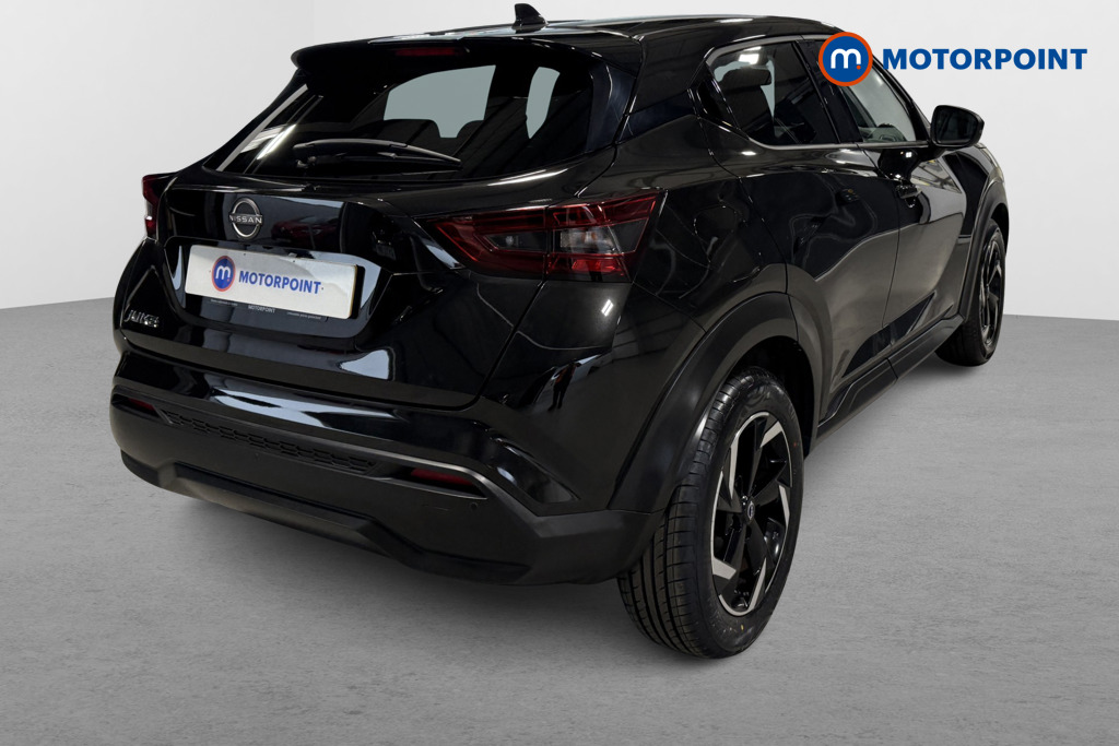 Nissan Juke N-Connecta Manual Petrol SUV - Stock Number (1628446) - Drivers side rear corner