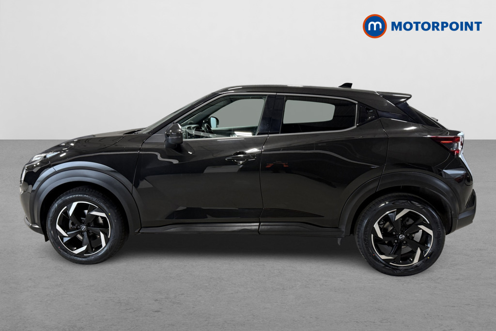 Nissan Juke N-Connecta Manual Petrol SUV - Stock Number (1628446) - Passenger side