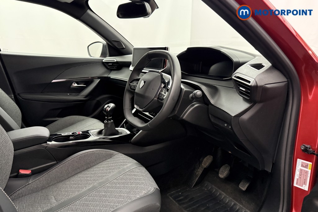 Peugeot 2008 Allure Manual Petrol SUV - Stock Number (1630169) - 1st supplementary image