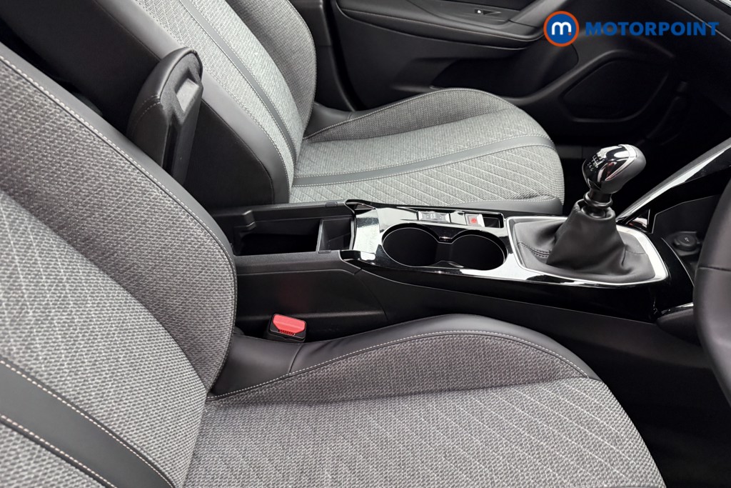 Peugeot 2008 Allure Manual Petrol SUV - Stock Number (1630171) - 12th supplementary image