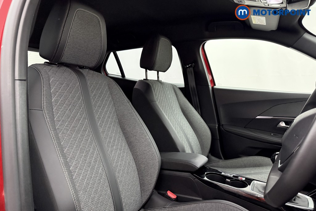 Peugeot 2008 Allure Manual Petrol SUV - Stock Number (1630171) - 14th supplementary image