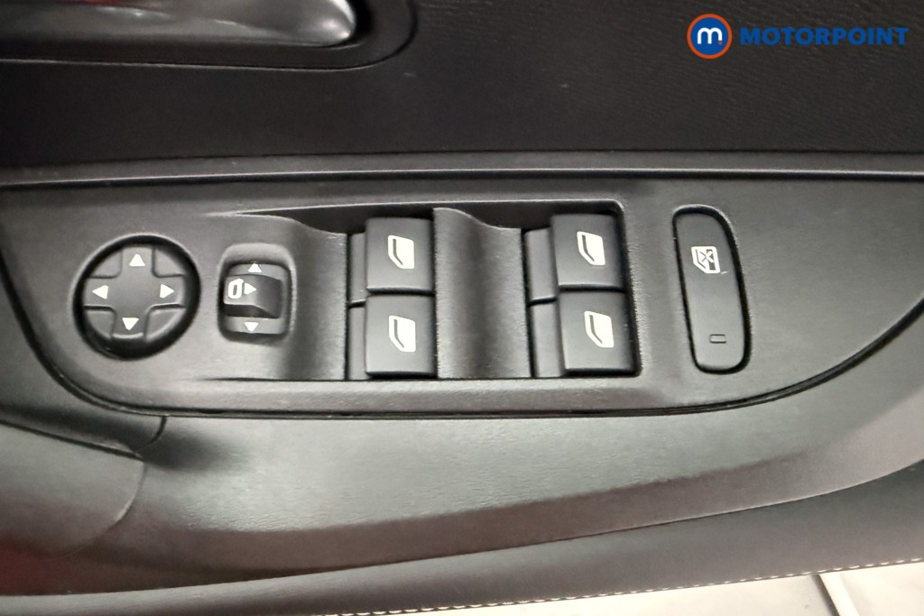 Peugeot 2008 Allure Manual Petrol SUV - Stock Number (1630171) - 16th supplementary image