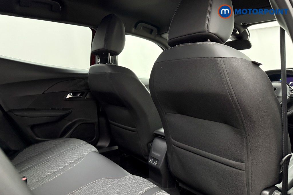 Peugeot 2008 Allure Manual Petrol SUV - Stock Number (1630171) - 17th supplementary image