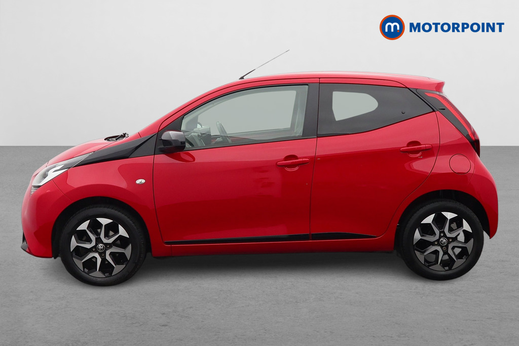 Toyota Aygo X-Trend Manual Petrol Hatchback - Stock Number (1630856) - Passenger side
