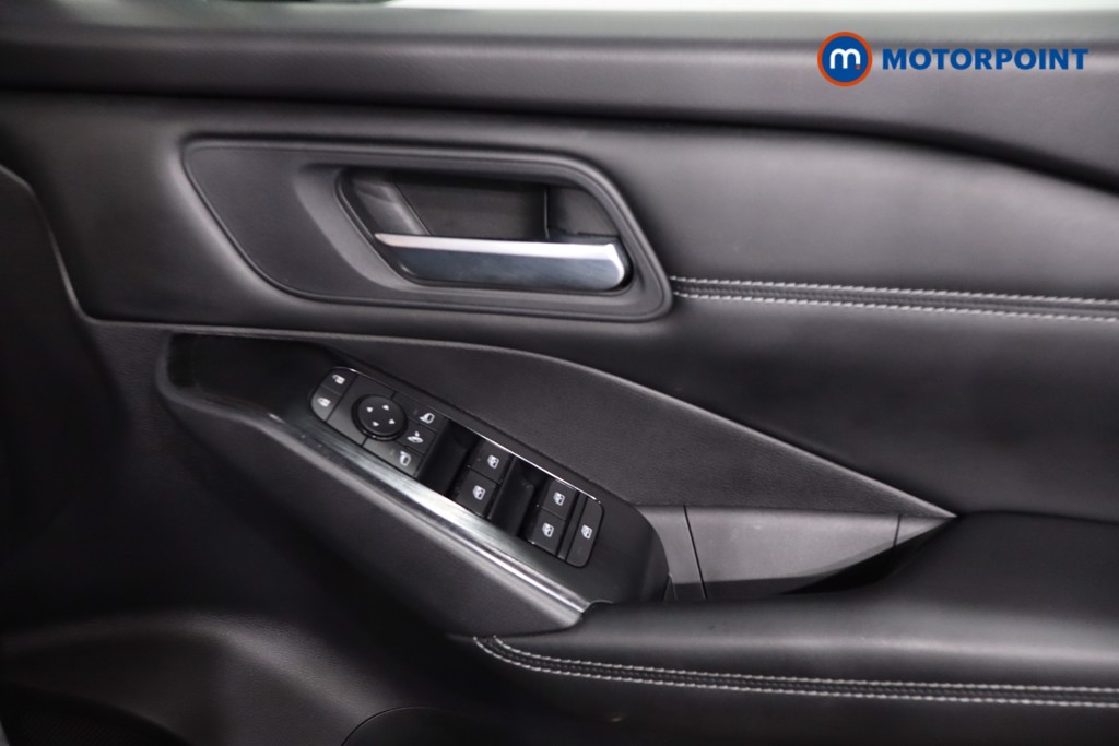 Nissan Qashqai Acenta Premium Automatic Petrol SUV - Stock Number (1631802) - 25th supplementary image