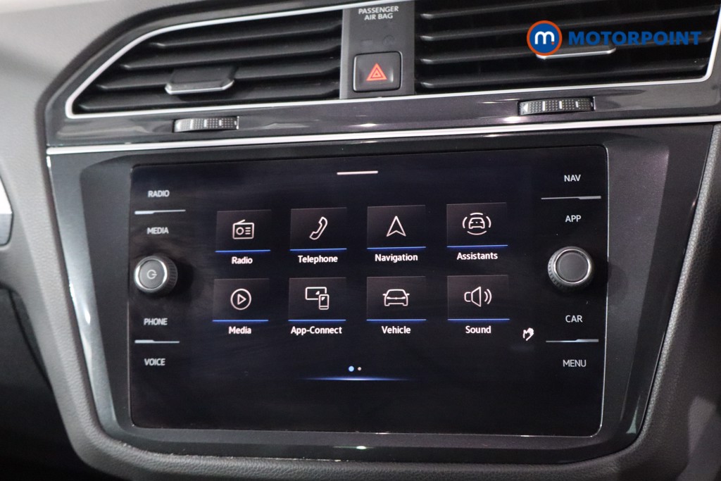 Volkswagen Tiguan Life Automatic Petrol SUV - Stock Number (1631879) - 2nd supplementary image