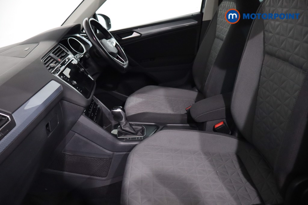 Volkswagen Tiguan Life Automatic Petrol SUV - Stock Number (1631879) - 4th supplementary image