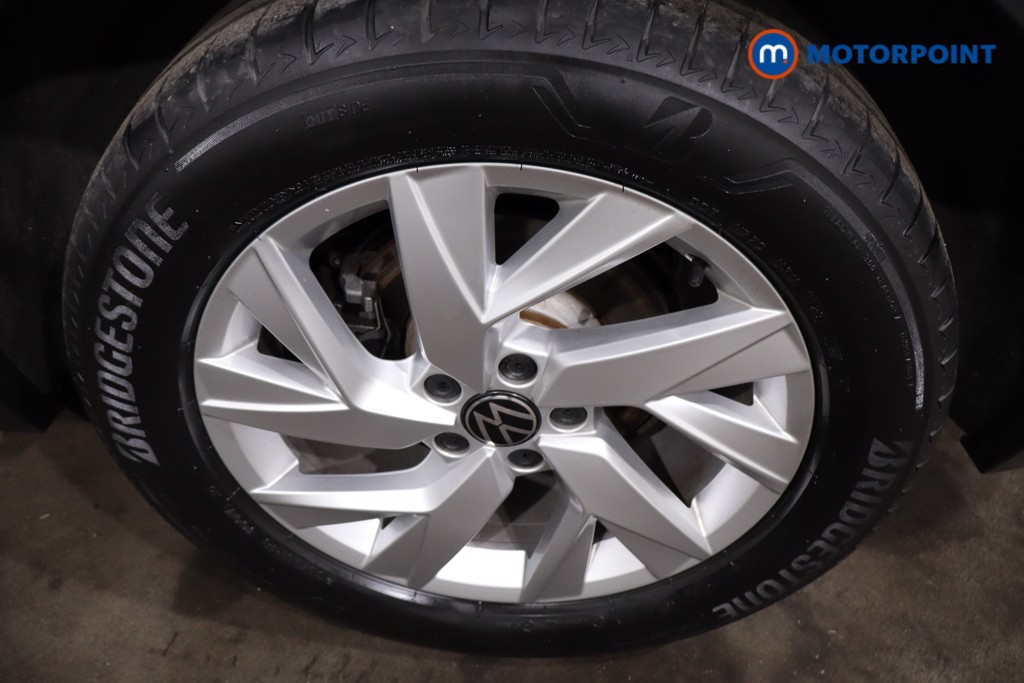 Volkswagen Tiguan Life Automatic Petrol SUV - Stock Number (1631879) - 12th supplementary image