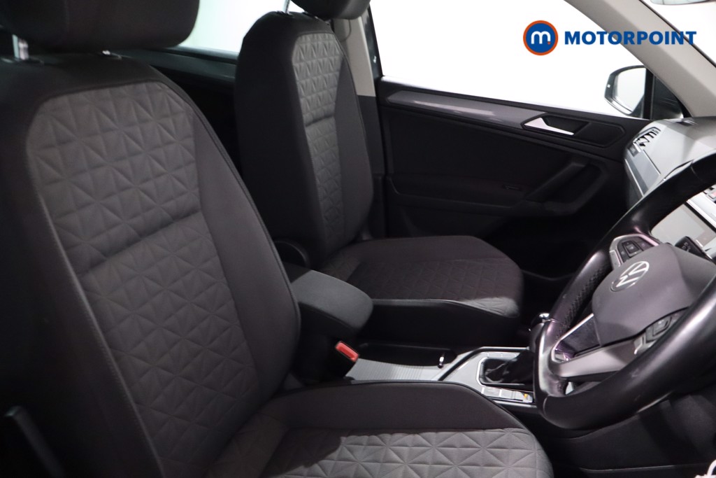 Volkswagen Tiguan Life Automatic Petrol SUV - Stock Number (1631879) - 22nd supplementary image