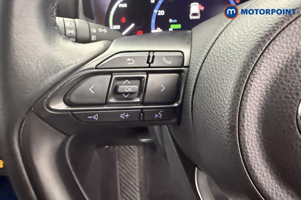 Toyota Yaris Cross Design Automatic Petrol-Electric Hybrid Estate - Stock Number (1632642) - 6th supplementary image