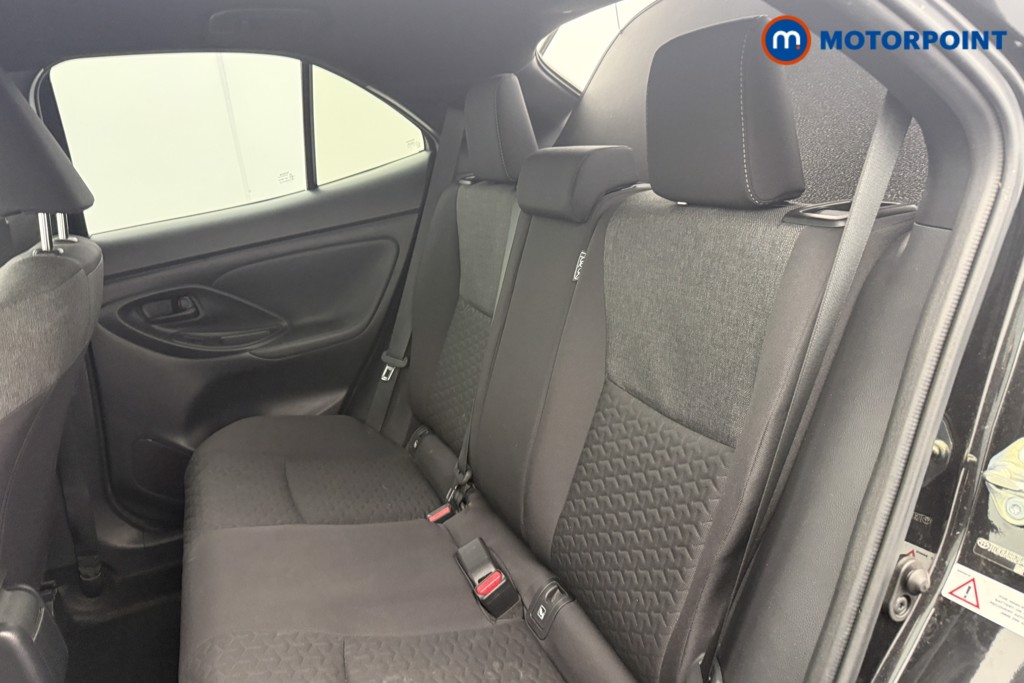 Toyota Yaris Cross Design Automatic Petrol-Electric Hybrid Estate - Stock Number (1632642) - 10th supplementary image