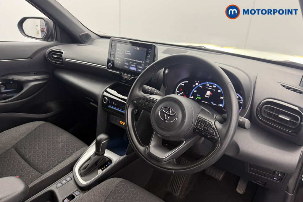 Toyota Yaris Cross Design Automatic Petrol-Electric Hybrid Estate - Stock Number (1632642) - 1st supplementary image