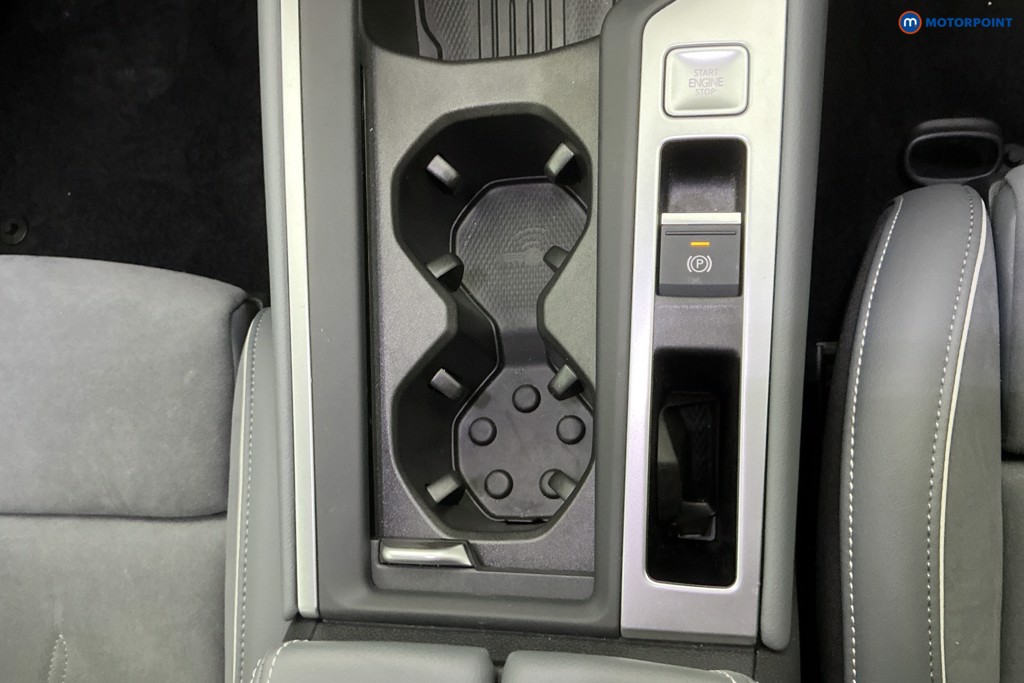 Volkswagen Passat Life Automatic Petrol Plug-In Hybrid Estate - Stock Number (1632875) - 16th supplementary image