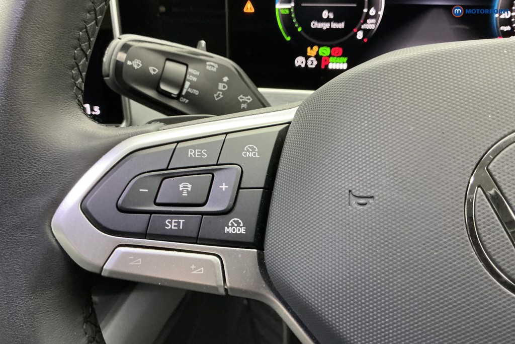 Volkswagen Passat Life Automatic Petrol Plug-In Hybrid Estate - Stock Number (1632875) - 22nd supplementary image