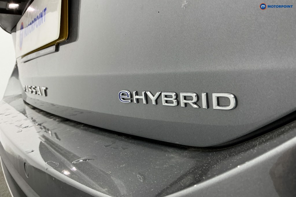 Volkswagen Passat Life Automatic Petrol Plug-In Hybrid Estate - Stock Number (1632875) - 36th supplementary image