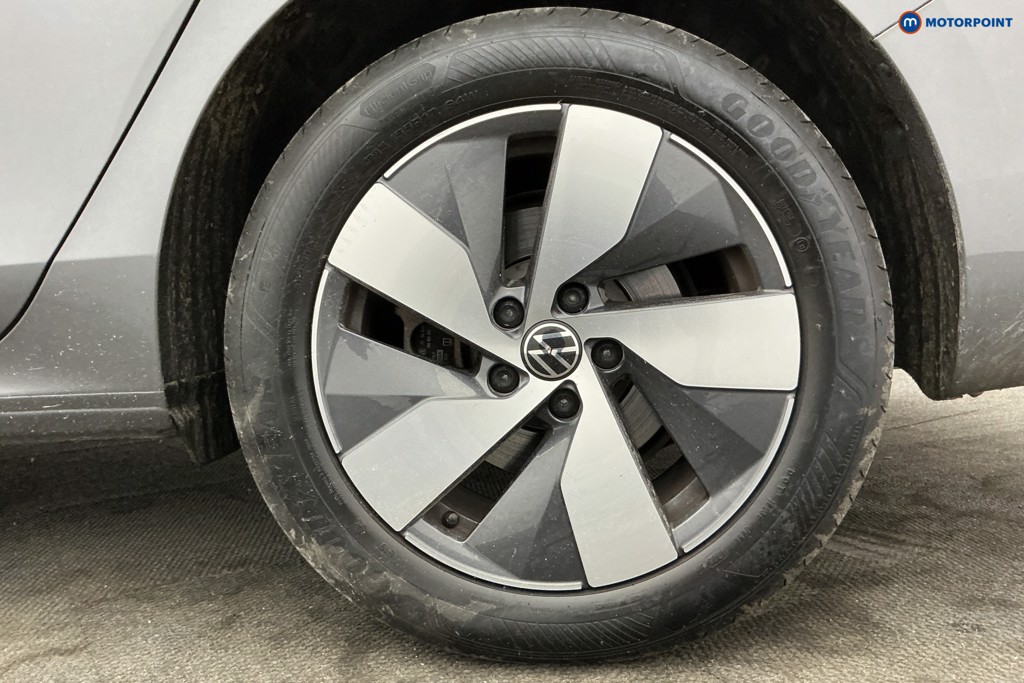 Volkswagen Passat Life Automatic Petrol Plug-In Hybrid Estate - Stock Number (1632875) - 39th supplementary image