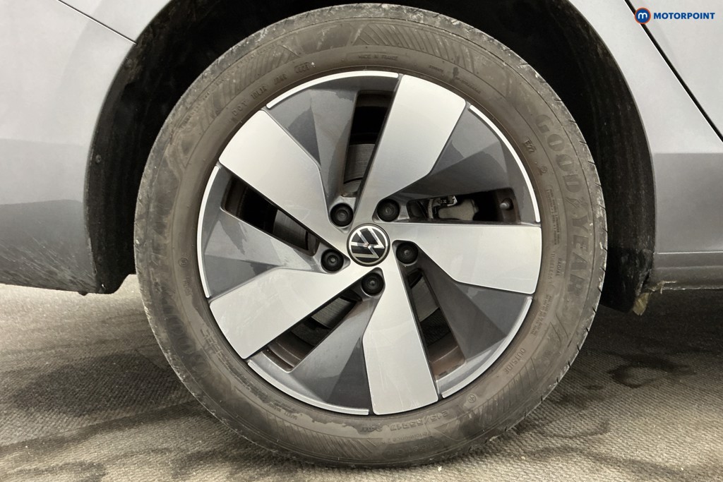 Volkswagen Passat Life Automatic Petrol Plug-In Hybrid Estate - Stock Number (1632875) - 40th supplementary image