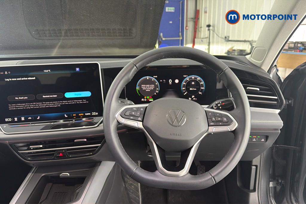 Volkswagen Passat Life Automatic Petrol Plug-In Hybrid Estate - Stock Number (1632890) - 2nd supplementary image