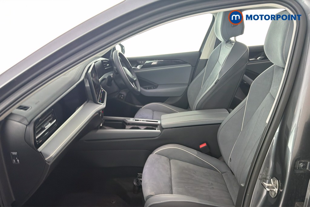 Volkswagen Passat Life Automatic Petrol Plug-In Hybrid Estate - Stock Number (1632890) - 22nd supplementary image