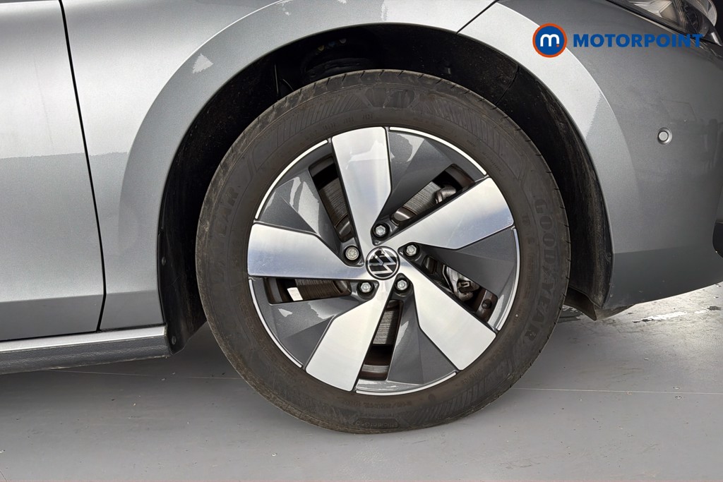 Volkswagen Passat Life Automatic Petrol Plug-In Hybrid Estate - Stock Number (1632890) - 50th supplementary image