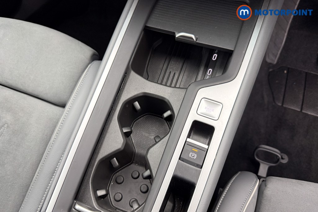 Volkswagen Passat Life Automatic Petrol Plug-In Hybrid Estate - Stock Number (1632922) - 6th supplementary image