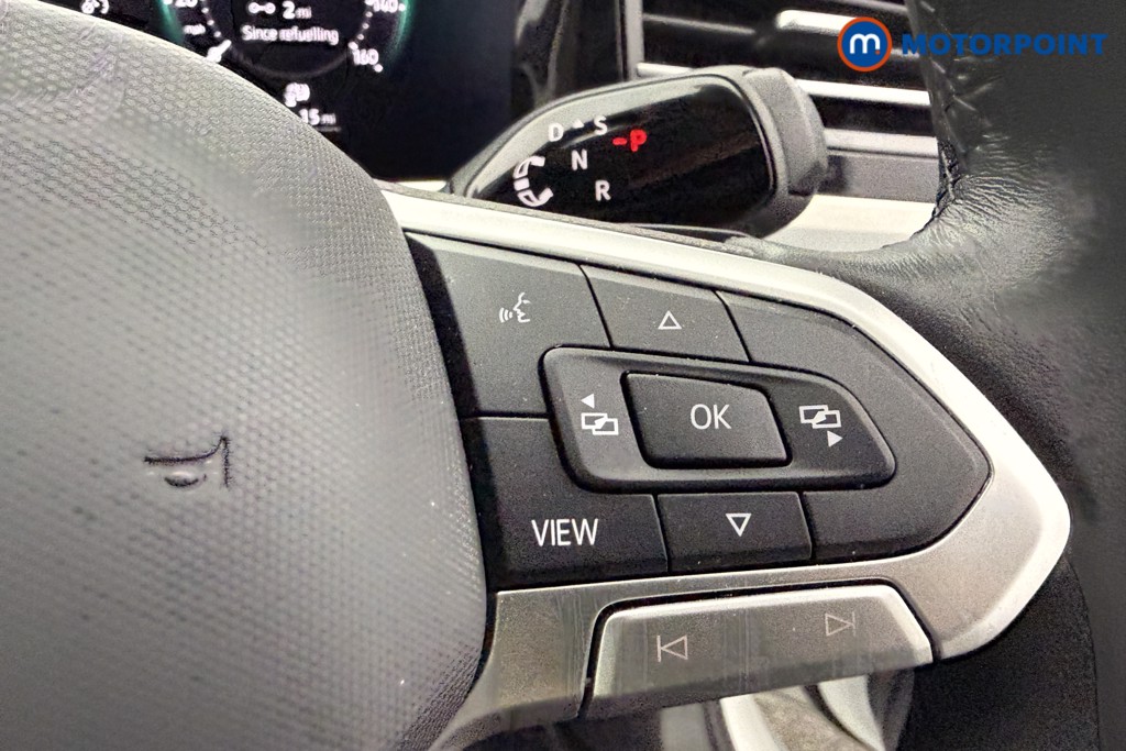 Volkswagen Passat Life Automatic Petrol Plug-In Hybrid Estate - Stock Number (1632922) - 9th supplementary image