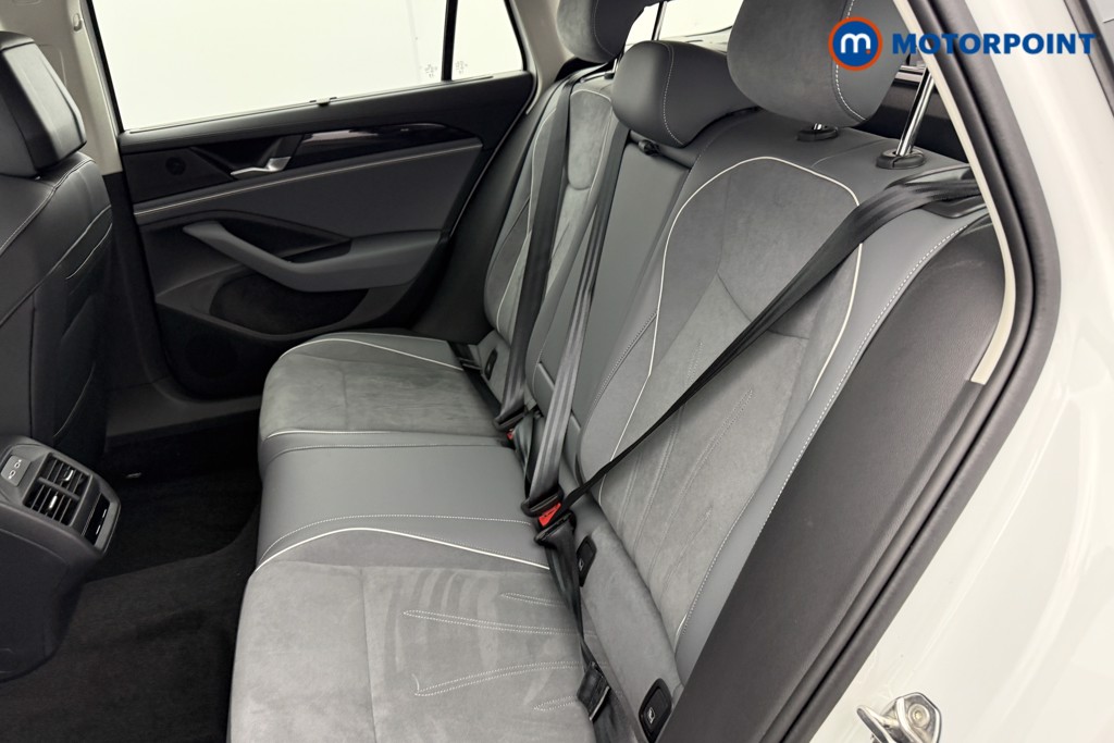 Volkswagen Passat Life Automatic Petrol Plug-In Hybrid Estate - Stock Number (1632922) - 14th supplementary image