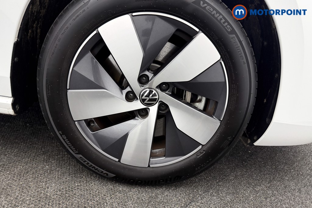 Volkswagen Passat Life Automatic Petrol Plug-In Hybrid Estate - Stock Number (1632922) - 19th supplementary image
