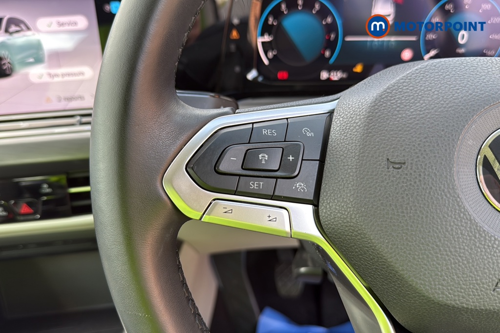 Volkswagen Golf Style Manual Petrol Hatchback - Stock Number (1632983) - 4th supplementary image