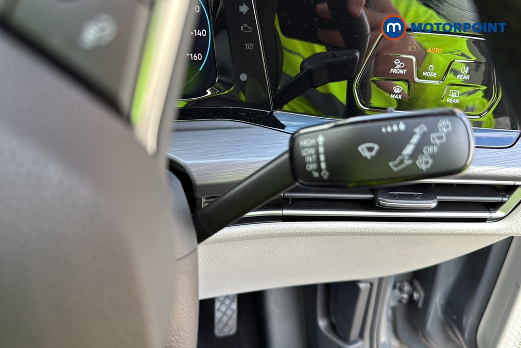 Volkswagen Golf Style Manual Petrol Hatchback - Stock Number (1632983) - 6th supplementary image