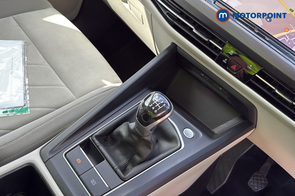 Volkswagen Golf Style Manual Petrol Hatchback - Stock Number (1632983) - 15th supplementary image