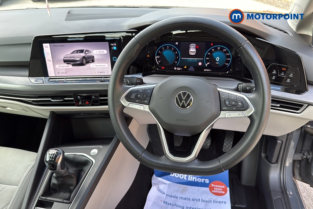 Volkswagen Golf Style Manual Petrol Hatchback - Stock Number (1632983) - 1st supplementary image