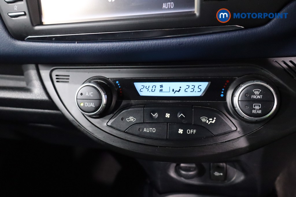 Toyota Yaris Bi-Tone Automatic Petrol-Electric Hybrid Hatchback - Stock Number (1633484) - 18th supplementary image