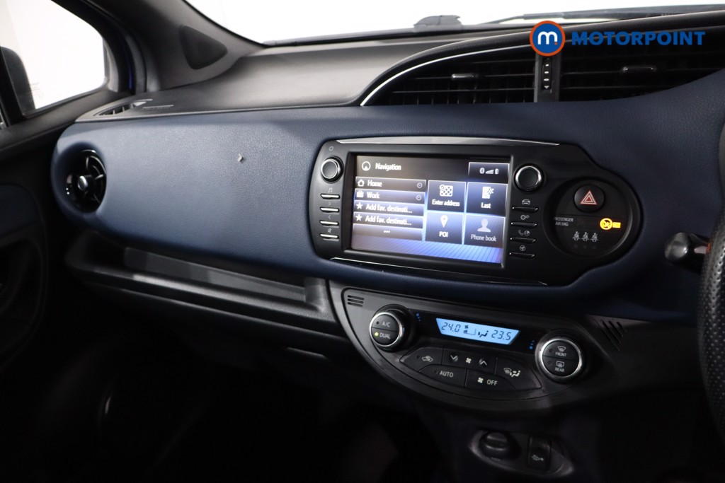 Toyota Yaris Bi-Tone Automatic Petrol-Electric Hybrid Hatchback - Stock Number (1633484) - 19th supplementary image