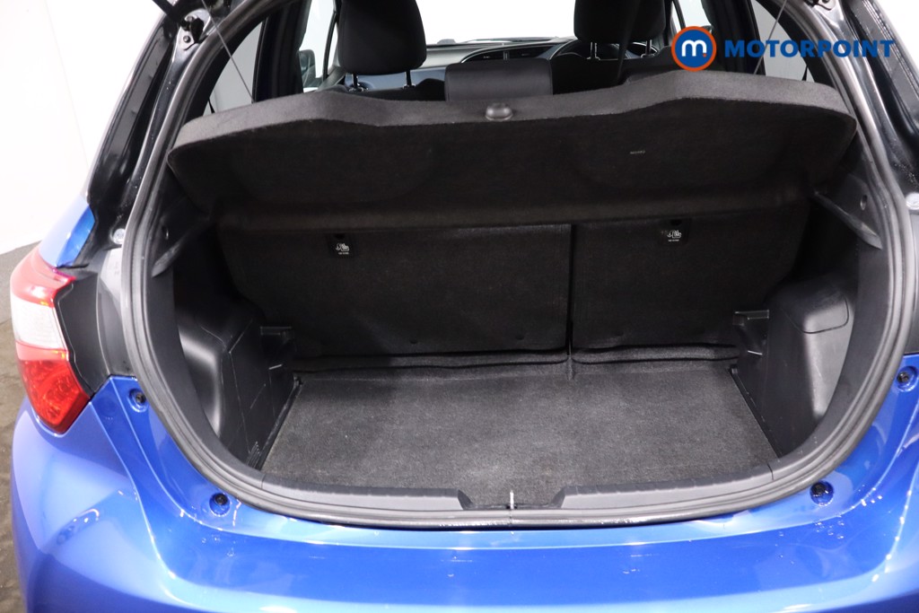 Toyota Yaris Bi-Tone Automatic Petrol-Electric Hybrid Hatchback - Stock Number (1633484) - 36th supplementary image