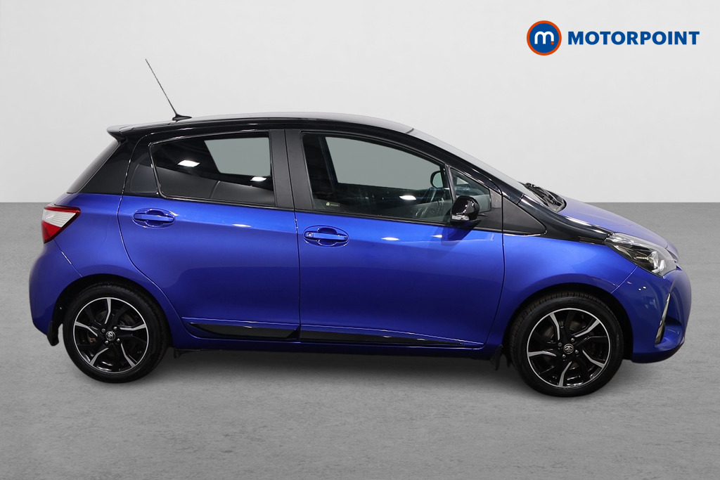 Toyota Yaris Bi-Tone Automatic Petrol-Electric Hybrid Hatchback - Stock Number (1633484) - Drivers side