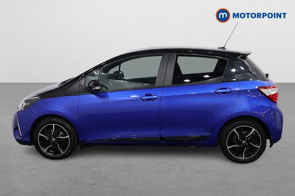Toyota Yaris Bi-Tone Automatic Petrol-Electric Hybrid Hatchback - Stock Number (1633484) - Passenger side