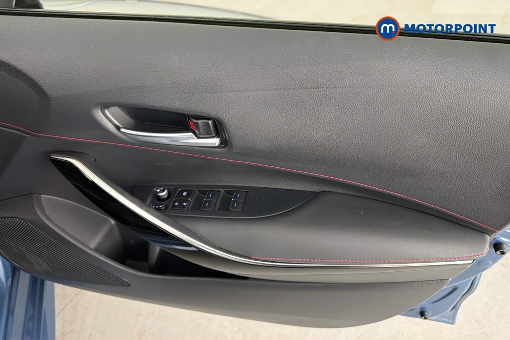 Toyota Corolla Excel Automatic Petrol-Electric Hybrid Hatchback - Stock Number (1634025) - 19th supplementary image