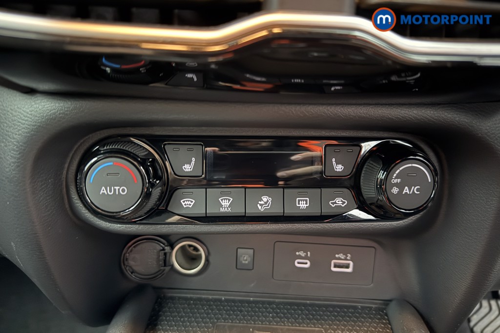 Nissan Juke Tekna Automatic Petrol SUV - Stock Number (1634290) - 10th supplementary image